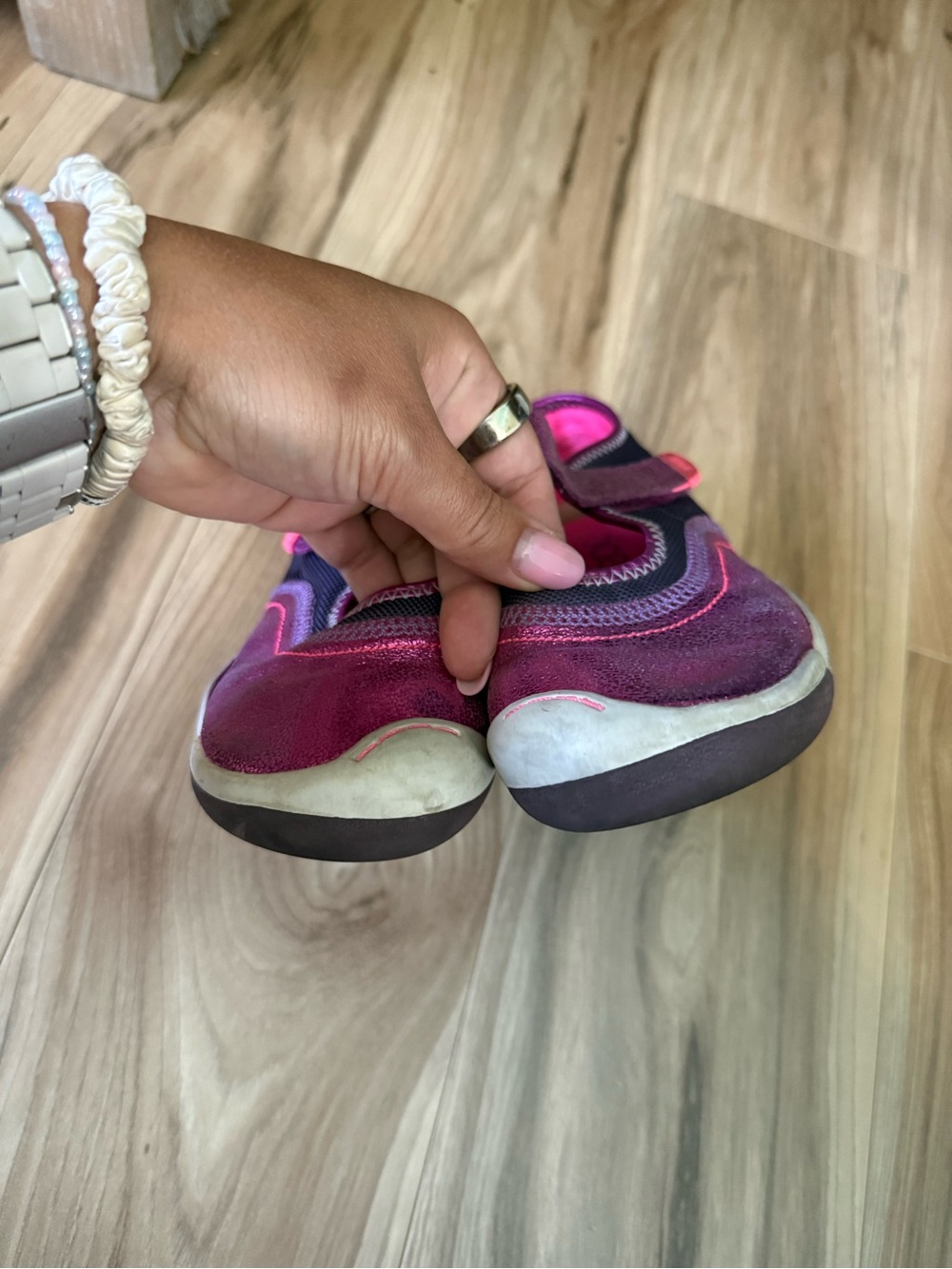 Plae Emme Sneakers - Picture 3 of 8